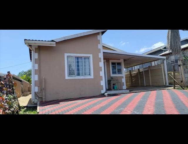 5 BEDROOM HOUSE FOR SALE IN NEWLANDS WEST